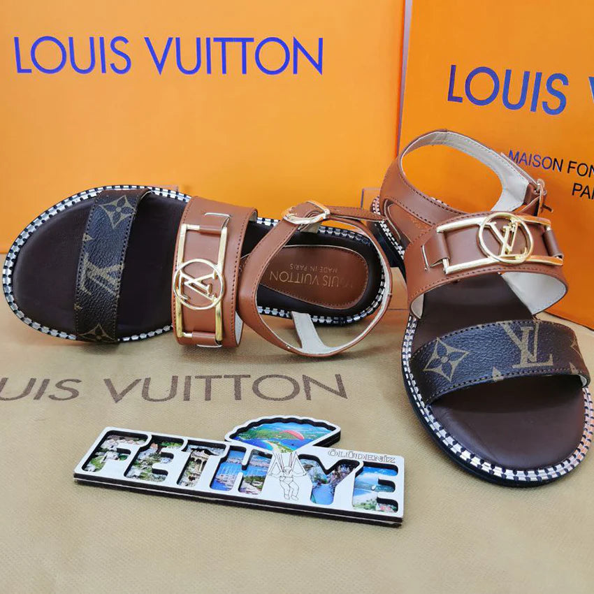 New Fashion Classic Versatile Sandals 1024061811