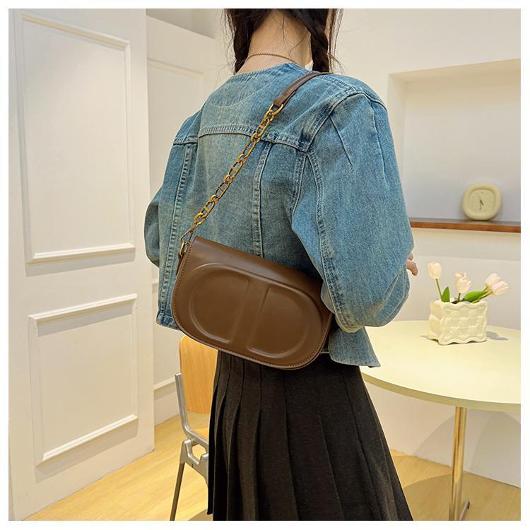 New Fashion Shoulder Crossbody Saddle Bag 1024070320