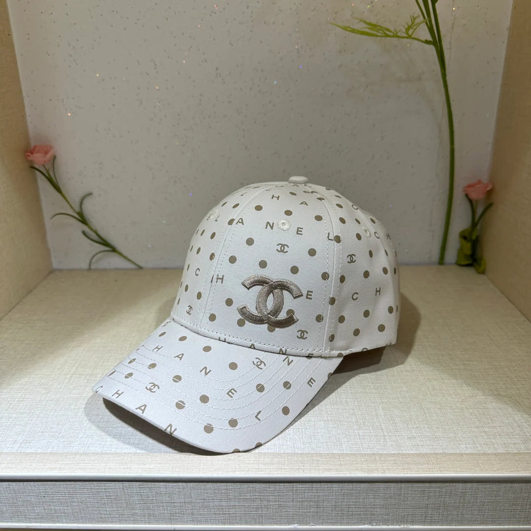 Luxurious and colorful versatile cap 1024072914