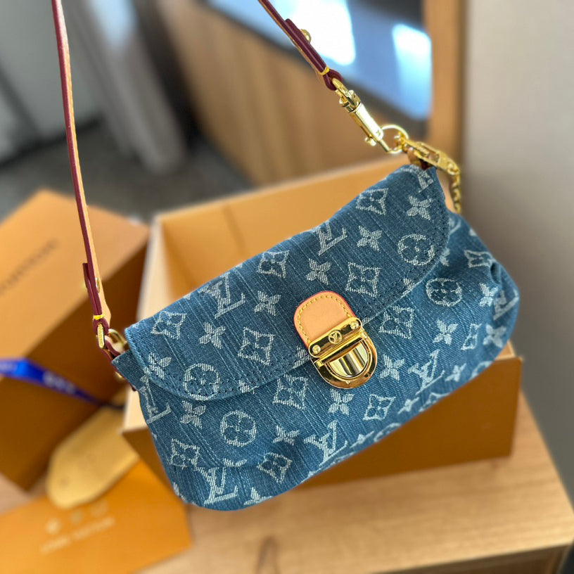 Denim chain armpit bag  1824042102