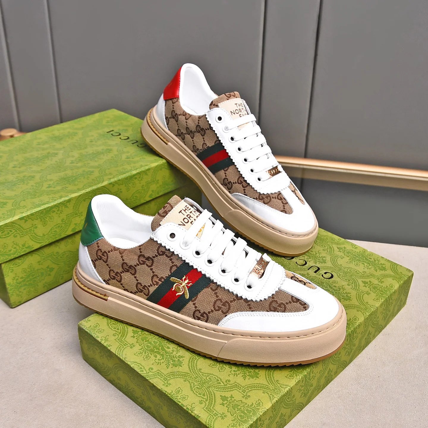 New classic versatile men's sports shoes 1024122410