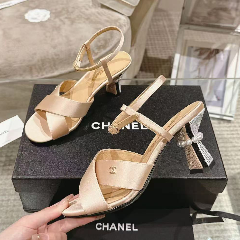 CNL Mary Jane exquisite pearl hot diamond combination high heels 1824061801