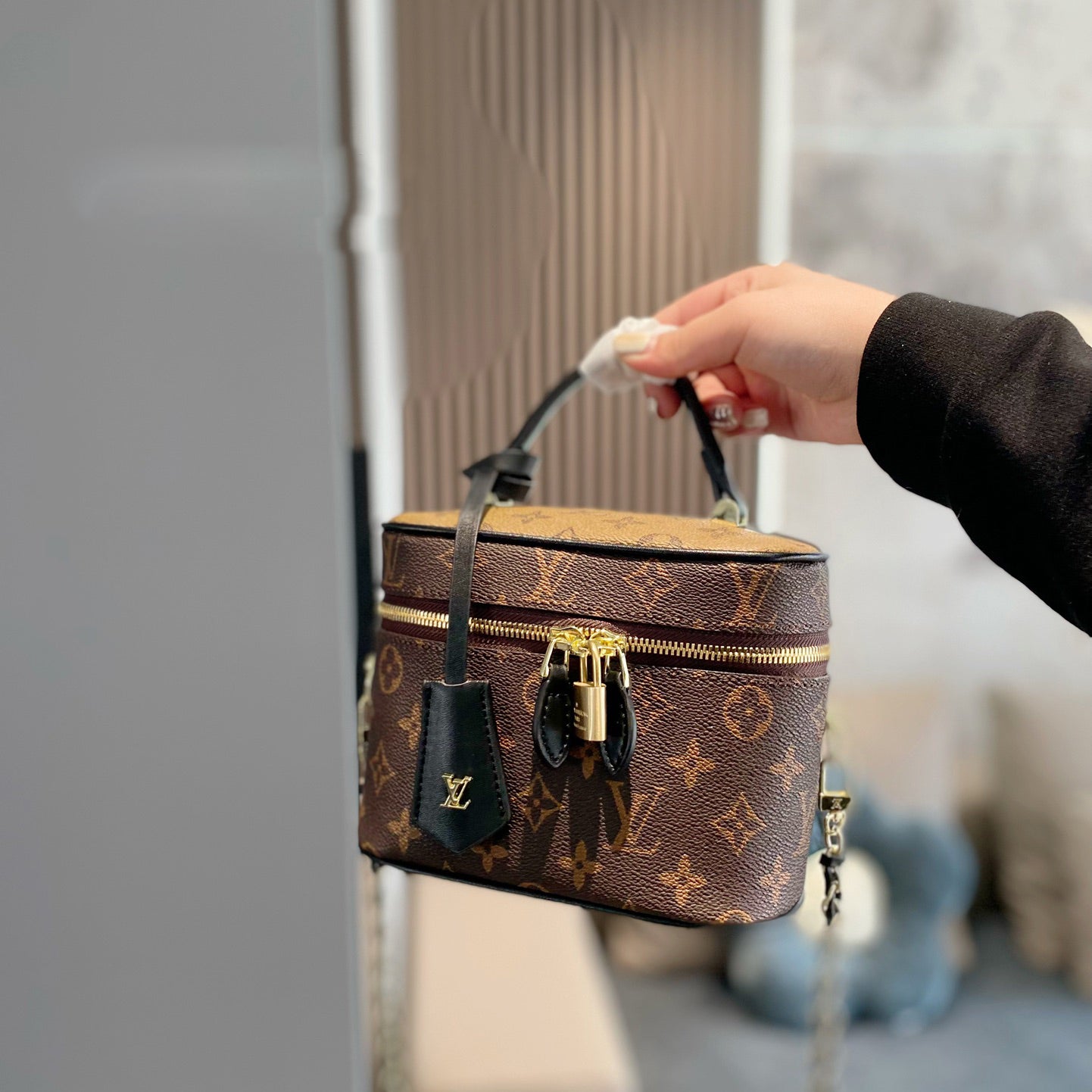 Presbyopia Retro Cosmetic Bag 031702