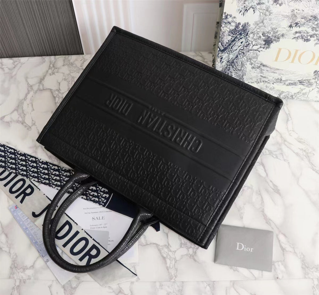 Book Tote In Leather