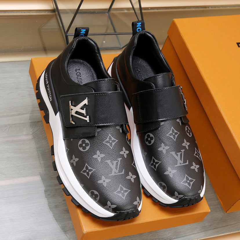 V-print Velcro sneakers  XC07070601