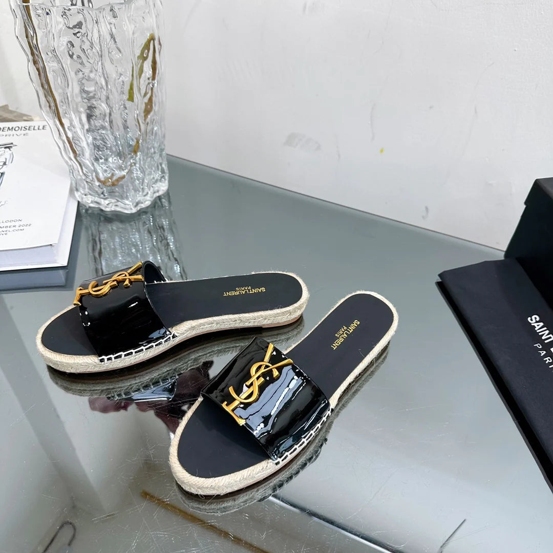 New fashionable and versatile casual sandals 0724030509