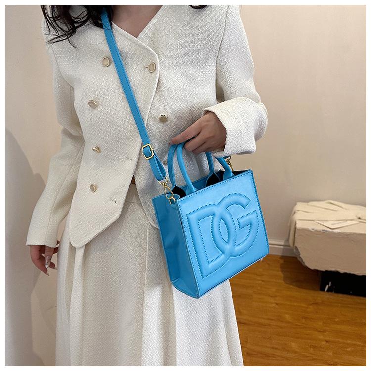 New Fashion Versatile Handbug 1023121903