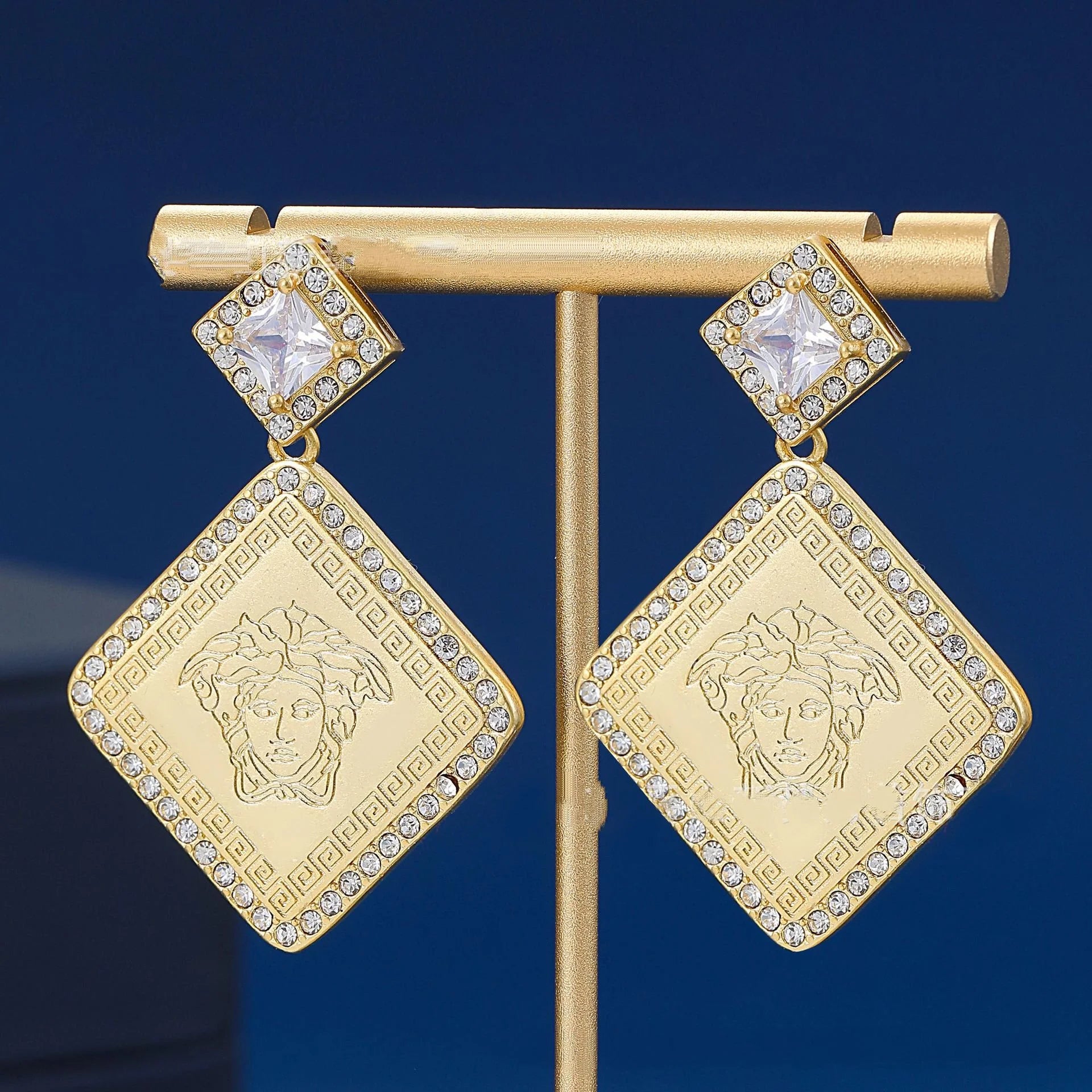 New Fashion Retro Earrings 1024010308