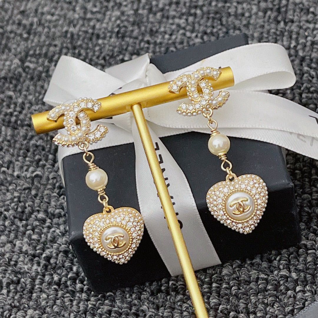 Love Earrings and Earrings PD10042505