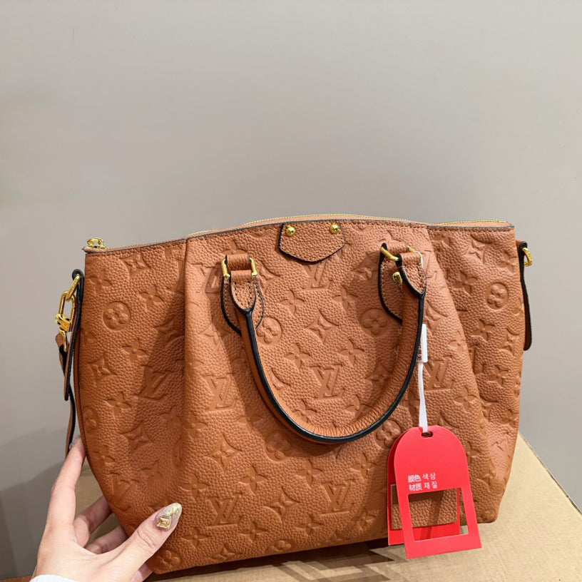 L family embossed flowerpot bag 1824040302