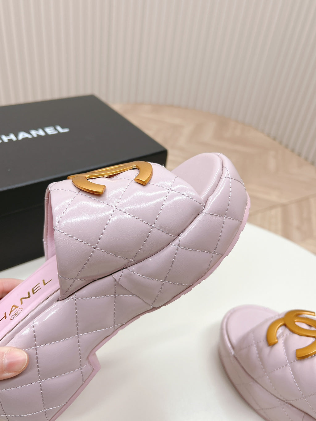 Chane1 top fashion thick-soled rhombus slippers 0724030812