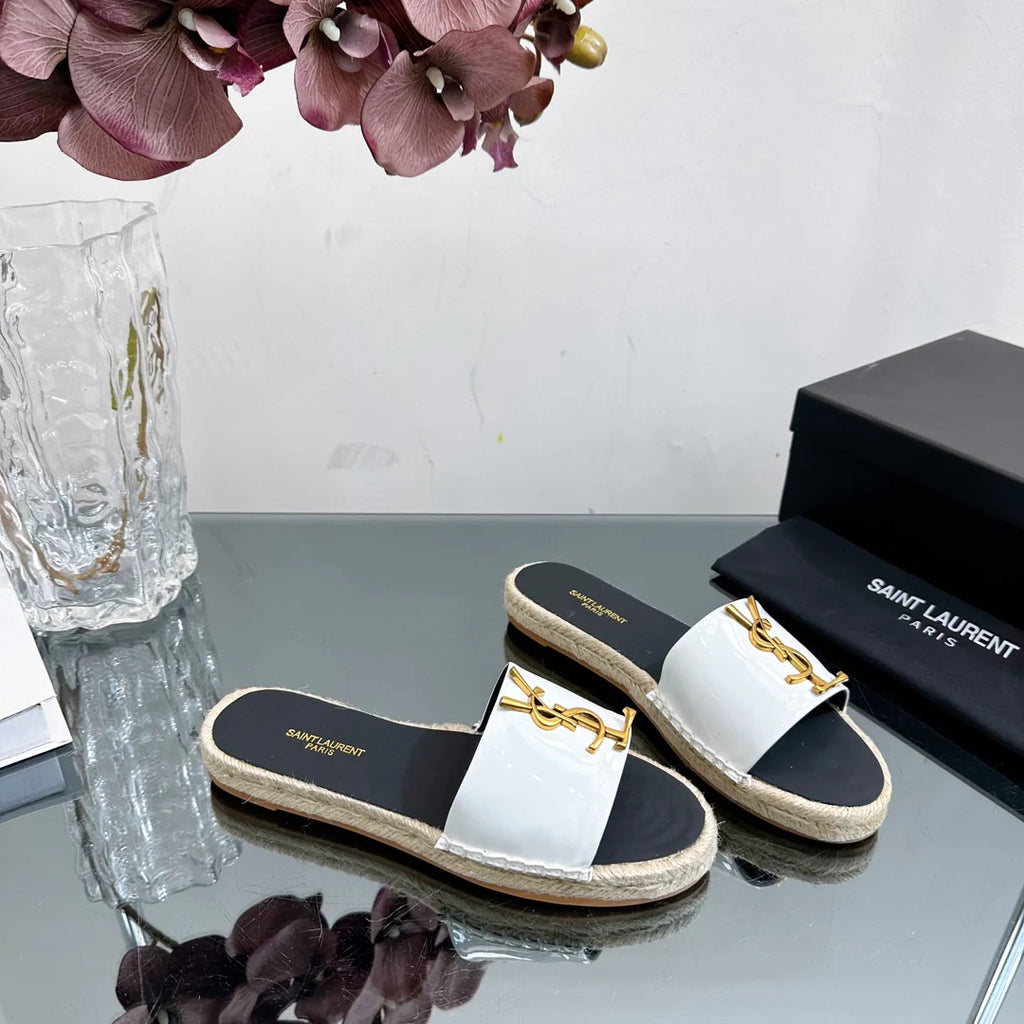 New fashionable and versatile casual sandals 0724030509