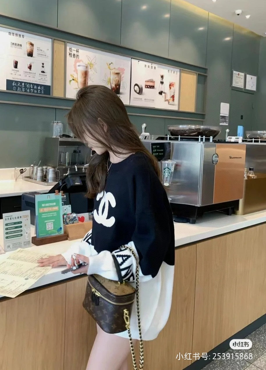 Trendy contrast color sweater XC0823103004