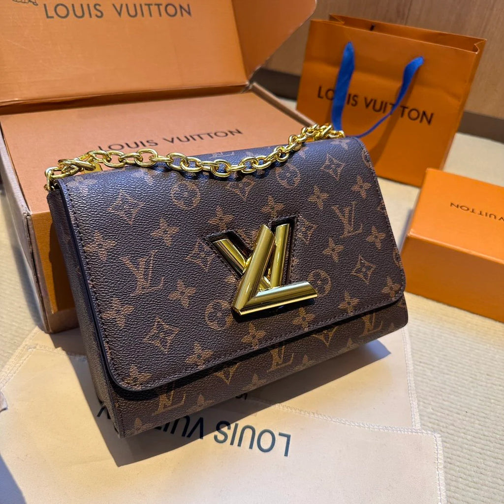 Fashion and versatile casual crossbody bag 1024011702