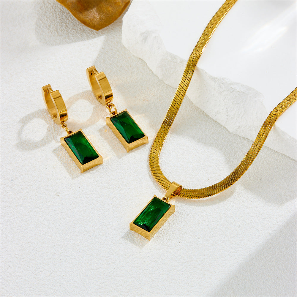 Green square snake bone chain 2025081315