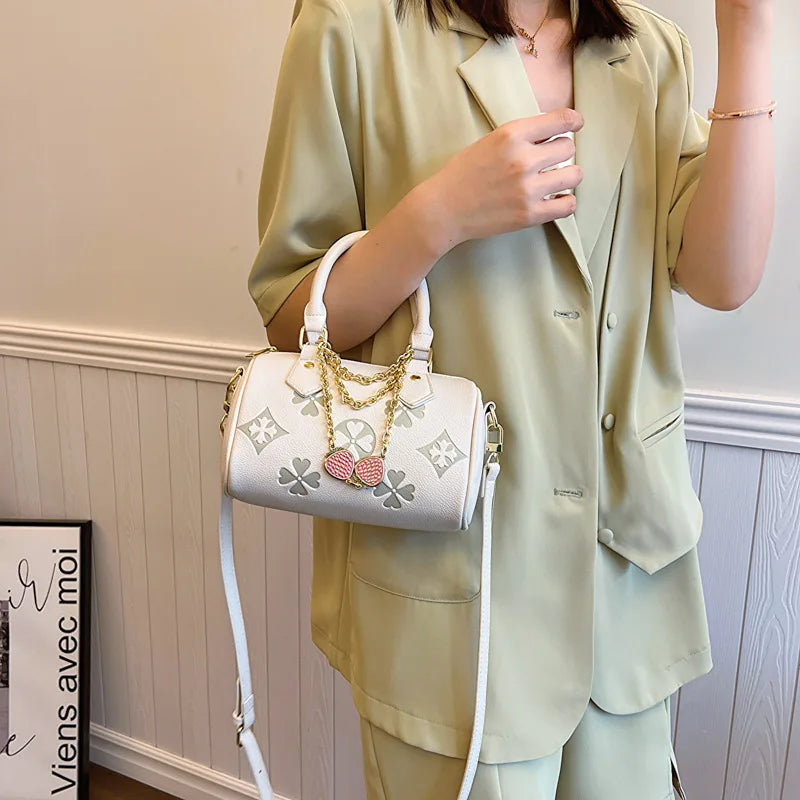 New style fashionable hand-held crossbody bag 2025073101