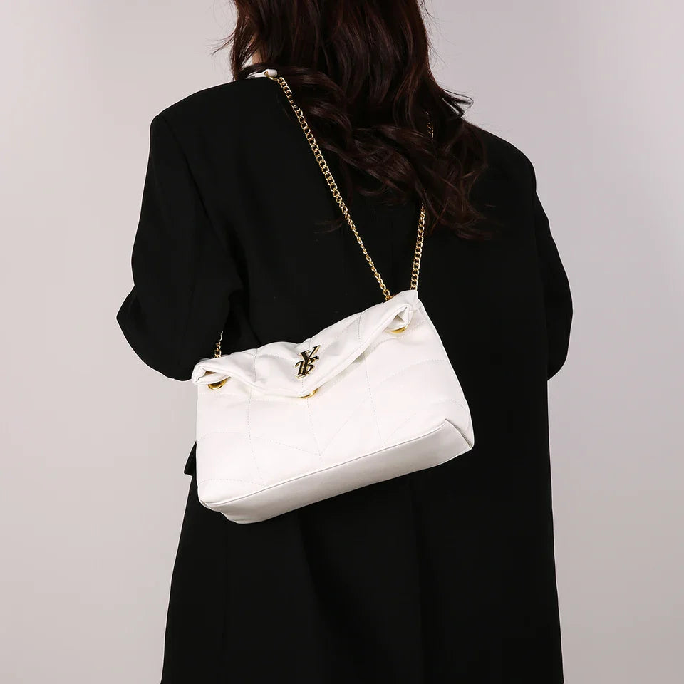 Luxurious diamond crossbody bag 2025073112