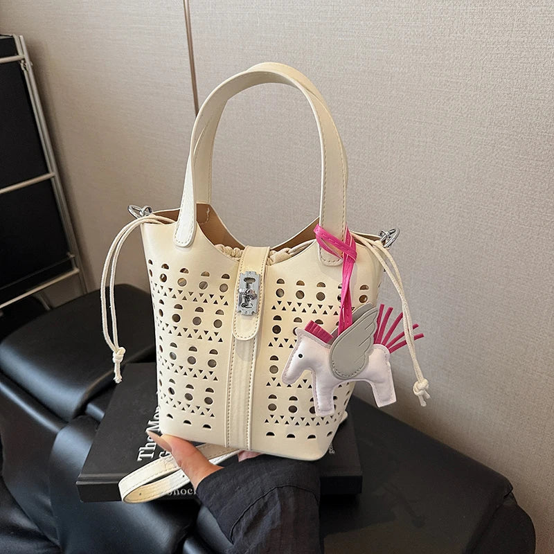 Fashionable bucket buckle bag 2025073005