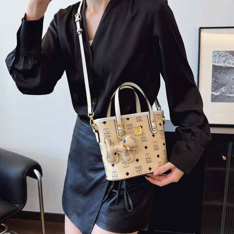 Elegant ladies' handbag 2025073006