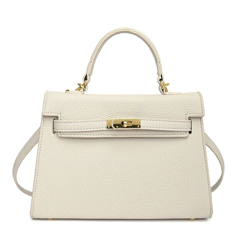 A classic and elegant ladies' handbag 2025072904