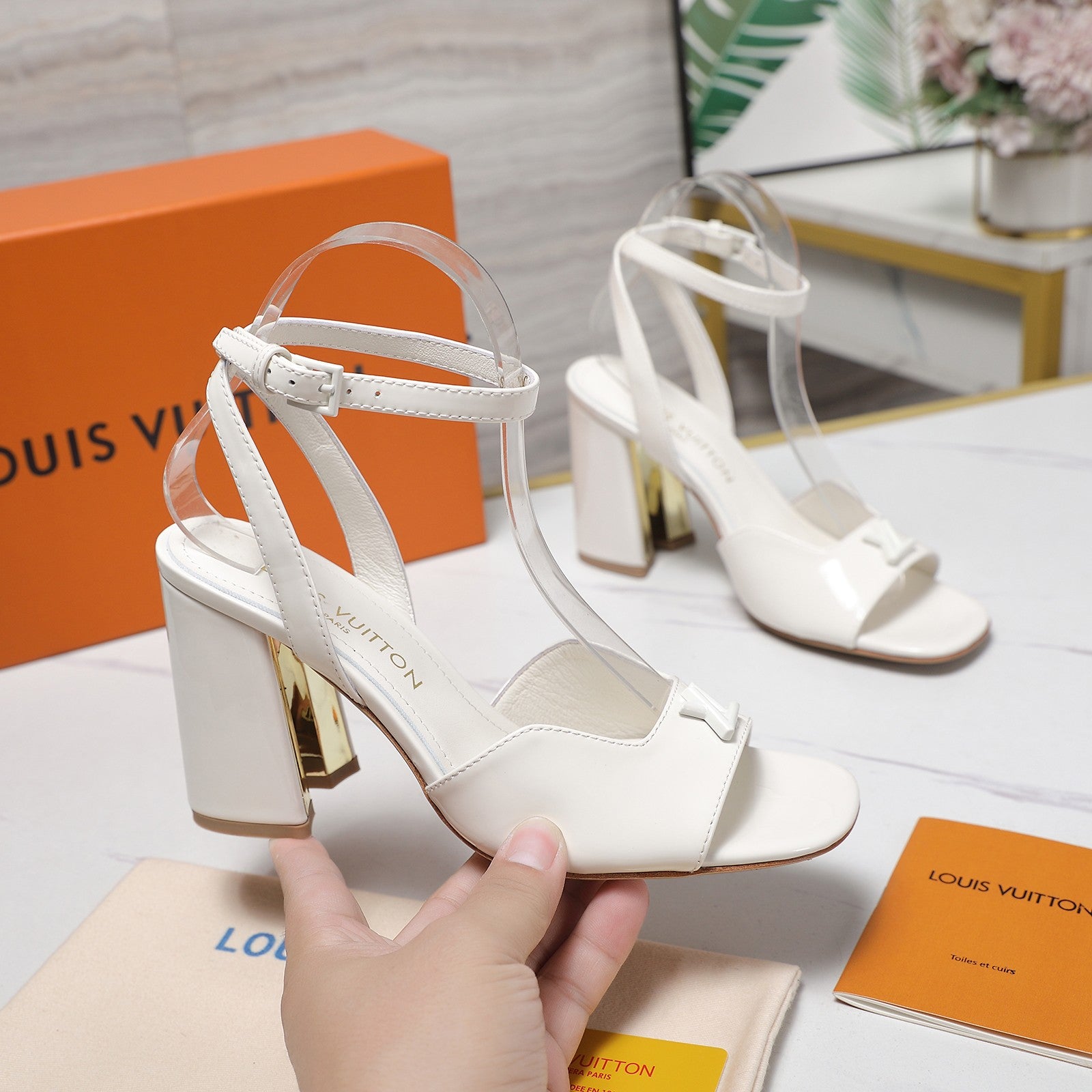 Lvv 25ss new high-heeled sandals 0725102305